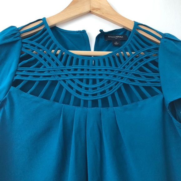 Banana Republic Teal Blouse - Picture 2 of 4